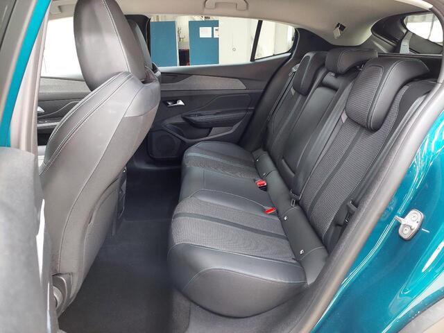 Peugeot 408 1.2 Hybrid 145 e-DCS6 Allure ALL-IN RIJKLAARPRIJS/Camera/Keyless/19"Velgen/Adaptieve Cruise Controle