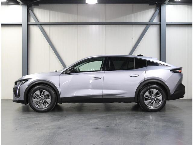 Peugeot 408 1.2 145PK Hybrid e-DCS6 Allure | 1ste eigenaar | AUTOMAAT | AppleCarplay/AndroidAuto | Navigatie | Achteruitrijcamera | Parkeersensoren | FULL LED | Keyless | Adaptieve Cruise Control | Climate Control |DAB Radio |Isofix | Privacy Glass |