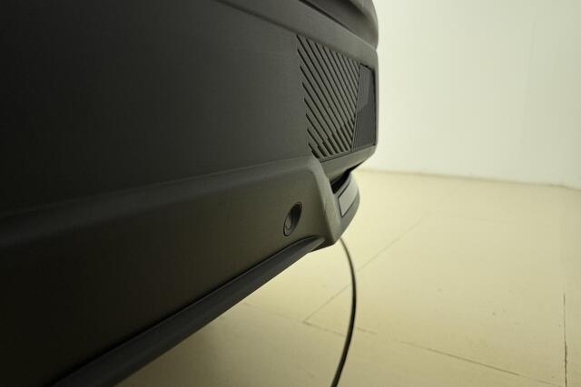 Peugeot 408 1.6 HYbrid GT 180 EAT8 ?? | Schuif-/kanteldak | Full LED | 360gr Camera | Elektr. achterklep | Adaptieve Cruise Control |