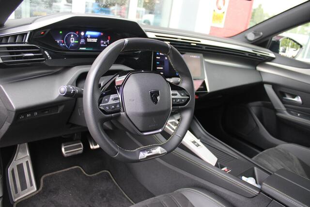 Peugeot 408 1.6 HYbrid 225PK EAT8 GT | PANORAMA SCHUIF/KANTEL DAK | FOCAL PREMIUM AUDIO SYSTEM | STUUR VERWARMING | SFEER VERLICHTING | 20" LICHTMETALEN VELGEN | ELEKTRISCH BEDIENBARE ACHTERKLEP | LED MATRIX KOPLAMPEN | 360° CAMERA | PARKEERSENSOREN VOOR + ACHTER | D
