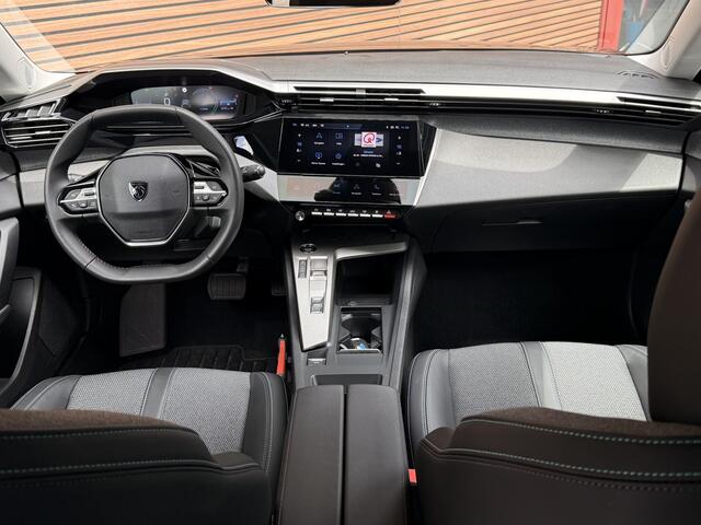 Peugeot 408 1.2 Hybrid 145 e-DCS6 Allure Adapt. Cruise / Camera / Carplay / Clima