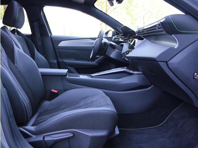 Peugeot 408 1.6 HYbrid GT 180 EAT8 | Navi / Panoramadak / Camera