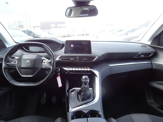 Peugeot 5008 1.2 PureTech Executive 7-Pers