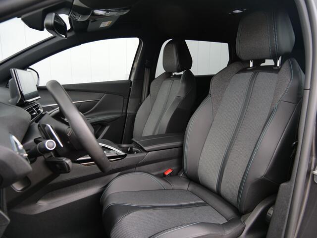 Peugeot 5008 1.2 Hybrid 130 PK Automaat 7-Persoons Carplay / Camera