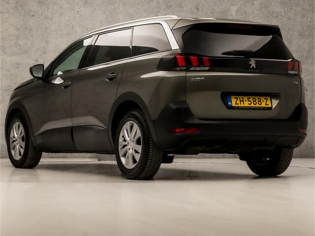 Peugeot 5008 1.2 PureTech Sport 7 Persoons (APPLE CARPLAY, GROOT NAVI, PARKEERSENSOREN, SPORTSTOELEN, GETINT GLAS, CRUISE, NIEUWSTAAT)