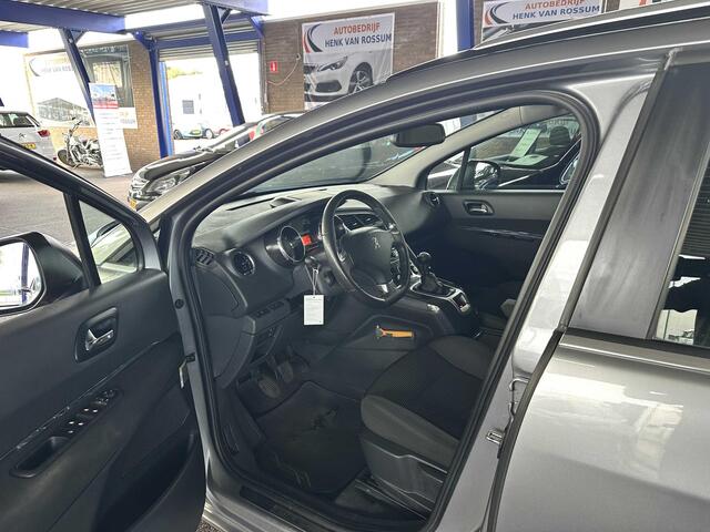 Peugeot 5008 1.2 PureTech Style 7p. Trekhaak | Cruise | Navi | Achteruitrijcamera | NAP