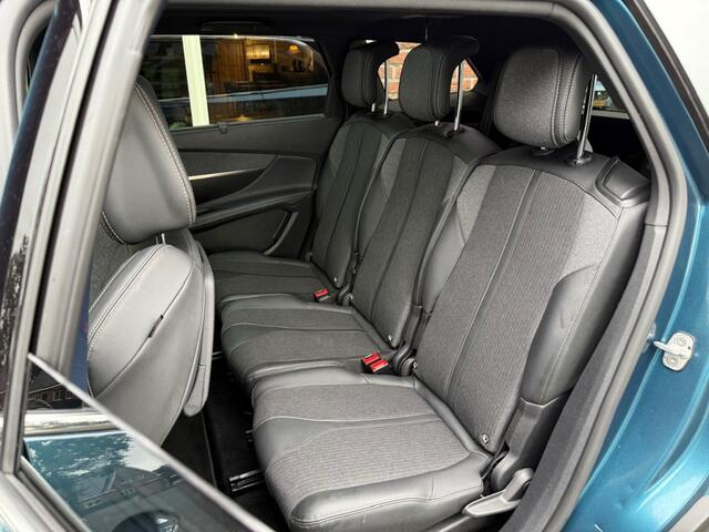 Peugeot 5008 1.2 PT BL. GT-Line SCHUIF.KANTELDAK / PANODAK / CAMERA / KEYLESS