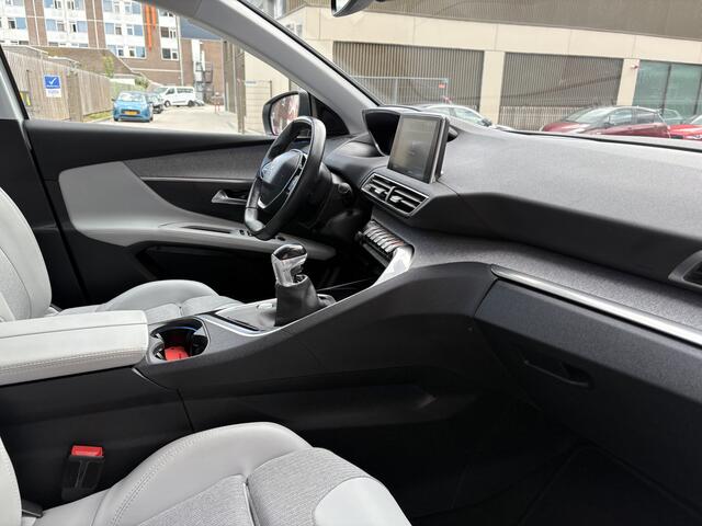 Peugeot 5008 1.2 PureTech Allure 7-PERSOONS/FULL OPTIONS