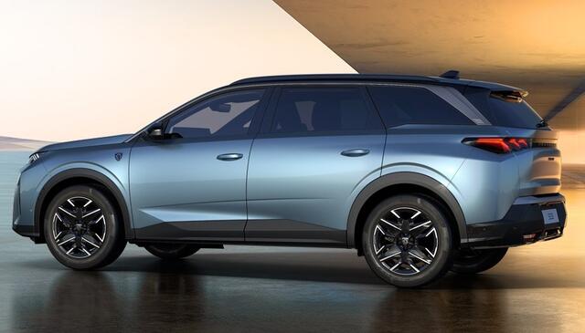 Peugeot 5008 1.2 Hybrid 145 GT DIRECT RIJDEN - PANORAMADAK - LEDER - 8 JAAR GARANTIE