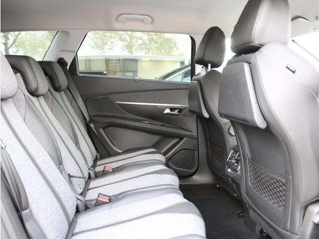 Peugeot 5008 1.2 PureTech Allure | Navi / Camera / Climate