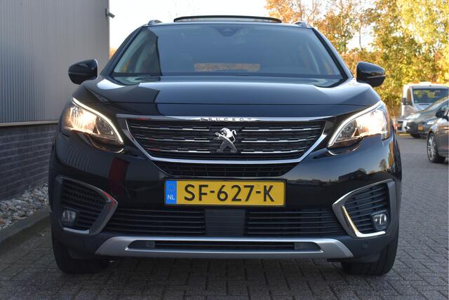 Peugeot 5008 1.2 PureTech Allure 7 pers. Panorama, Trekhaak, Cruise, Virtual cockpit, 360", Carplay