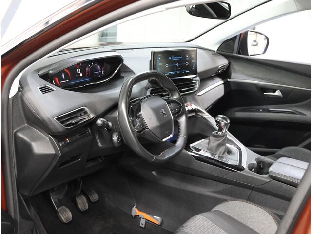 Peugeot 5008 1.2 130PK Blue Lease Active | AppleCarPlay/AndroidAuto | Cruise Control | Climate Control | Camera | LED | 7 PERSOONS! | Navigatie | Isofix | Parkeersensoren | Trekhaak |