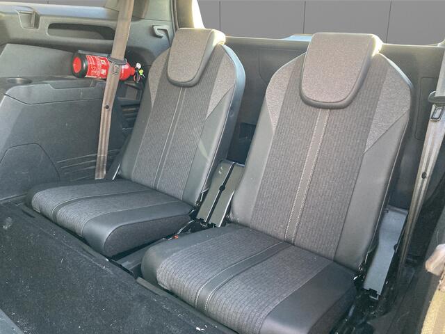 Peugeot 5008 1.2 PureTech Blue Lease GT-Line 7 persoons | Panorama dak | Apple/Android Auto