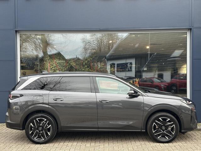 Peugeot 5008 1.2 Hybrid 145 PK Allure | Hybride Automaat | 7 Zitplaatsen | AGR Comforstoel met Stoelverwarming | Afneembare Trekhaak | Navigatie | Climate Control | Cruise Control | Parkeercamera | Keyless Entry | LED Verlichting | Dakrails | 19" Lichtmetalen Velgen |