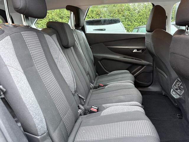 Peugeot 5008 130pk PT Executive 7p. Aut., Camera | Navi & CarPlay