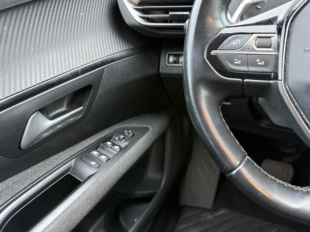 Peugeot 5008 130pk PT Executive 7p. Aut., Camera | Navi & CarPlay