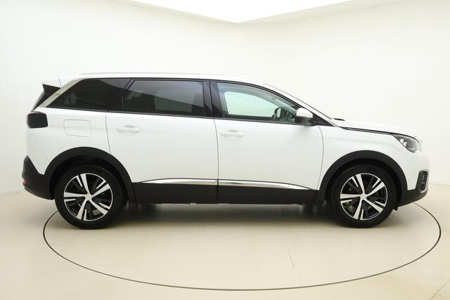 Peugeot 5008 1.2 PureTech Allure 130 PK | Automaat | Trekhaak | Parkeersensor | 7-Zits | Camera | Navigatie | Cruise Control | Airco | DAB+ | Getinte ramen
