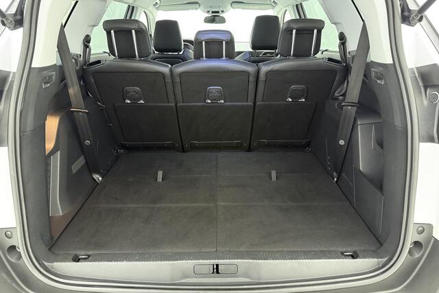 Peugeot 5008 1.2 PureTech Allure 130 PK | Automaat | Trekhaak | Parkeersensor | 7-Zits | Camera | Navigatie | Cruise Control | Airco | DAB+ | Getinte ramen