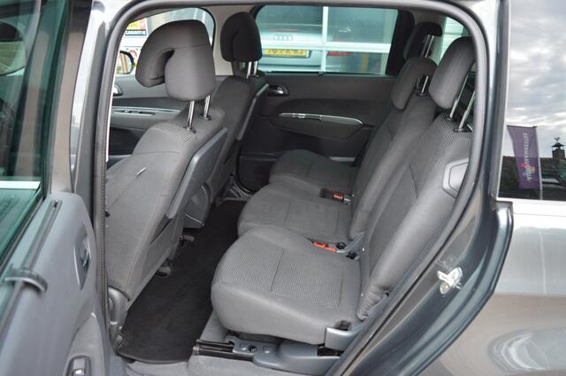 Peugeot 5008 1.6 B.L. Exe, 7 Zitplaatsen, Trekhaak, Navigatie