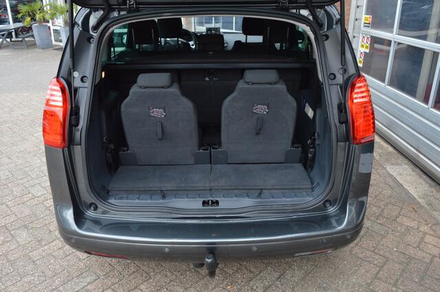 Peugeot 5008 1.6 B.L. Exe, 7 Zitplaatsen, Trekhaak, Navigatie