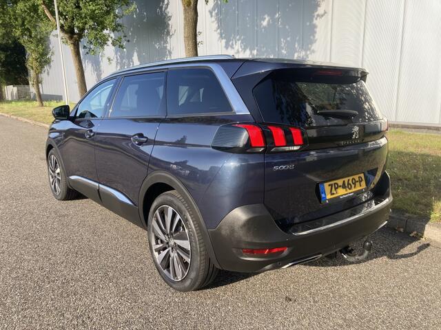 Peugeot 5008 1.2 PureTech Allure 7 Persoons Automaat Leer LED Trekhaak