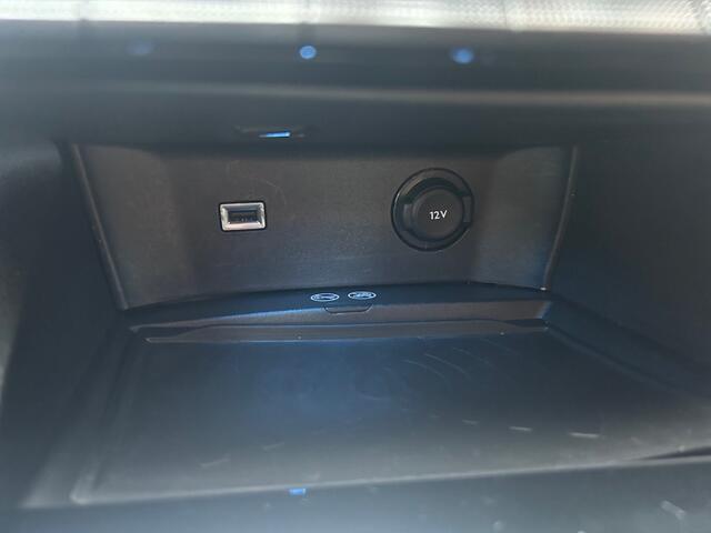 Peugeot 5008 1.2 PT BL. Executive Automaat 7-Pers. VIRTUAL COCKPIT / PDC / CL