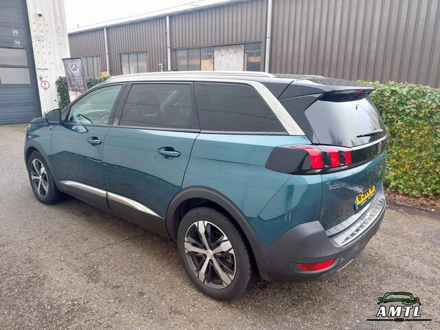 Peugeot 5008 - 1.2 PureTech Crossway