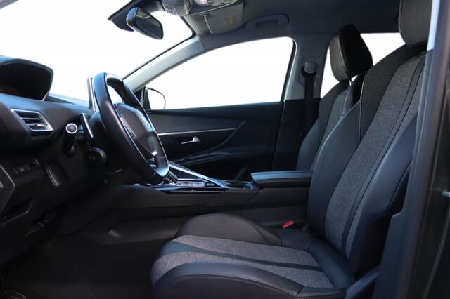 Peugeot 5008 1.2 Puretech 7p Allure Pack Camera l Carplay l Cruise