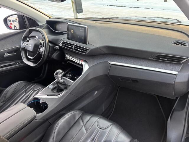 Peugeot 5008 2.0 HDI 2017 Grijs Kenteken 2017 Trekhaak