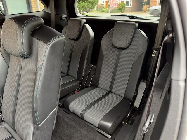 Peugeot 5008 1.2 AUT8 PURETECH ALLURE PACK. 7PERS LEDER NAVI CAMERA APPLE-CARPLAY DIGI-DASH LED LMV PDC