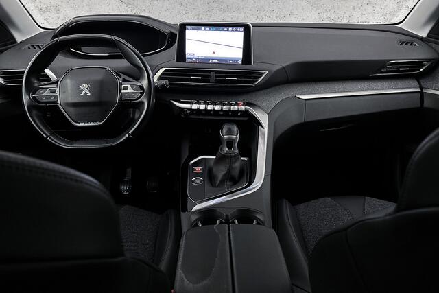 Peugeot 5008 1.2 PureTech Advanced Grip Control Allure | Trekhaak | Half leder | Camera