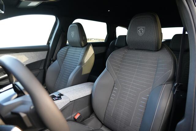 Peugeot 5008 1.2 Hybrid 145 GT 7p 145pk Stoelverwarming/Navigatie/360Camera