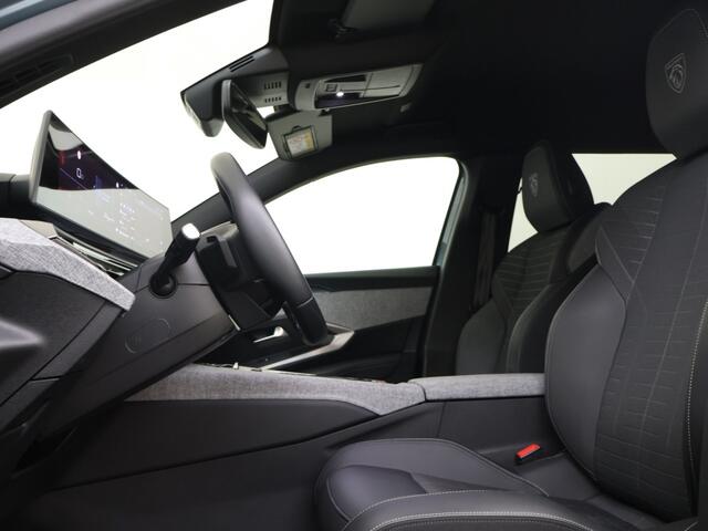 Peugeot 5008 Hybrid 136PK GT Automaat 7-Persoons Navigatie Carplay Winterpack
