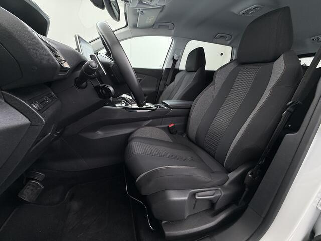 Peugeot 5008 T 131PK AUT-8 7-Pers. Navi 360°Camera Ecc Apple Carplay Android Auto Cruise Control Pdc Blue Executive Avantage Privacy Glas Lmv Isofix Led Regen-Lichtsensor Verkeersbord detectie Dealeronderhouden Origineel Nederlandse Auto 7 Zitter