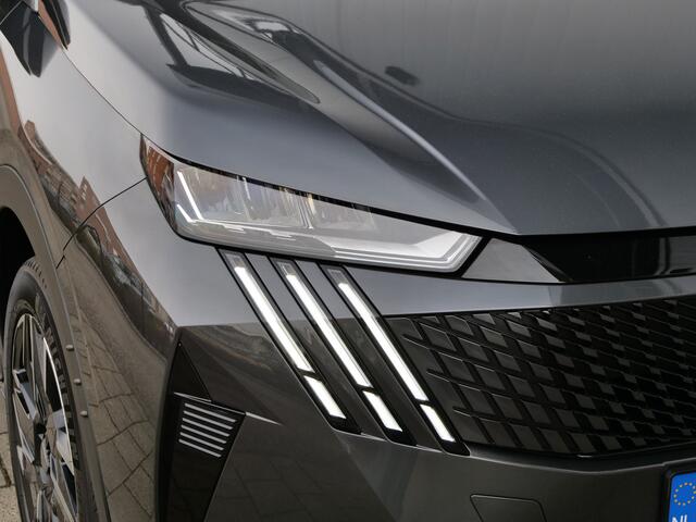 Peugeot 5008 1.2 Hybrid 145 Pk Allure Automaat 7 persoons Apple Carplay / DAB / Camera / Airco achterin