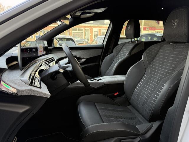 Peugeot 5008 1.2 Hybrid 145 GT | Automaat | Achteruitrijcamera | Apple carplay | Electronic climate controle | Navigatie systeem full map | Voorstoelen en stuurwiel verwarmd
