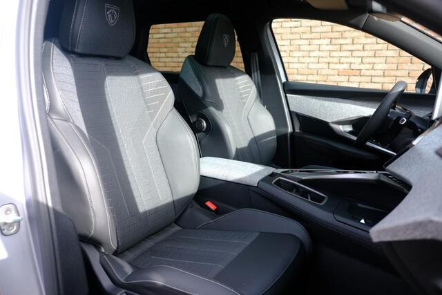 Peugeot 5008 1.2 Hybrid 145pk e-DCS6 GT 7 Persoons | Navi | App Connect | Adaptive Cruise | Panoramadak | Camera | Keyless | Stoelverwarming | Elektrische Achterklep | PDC