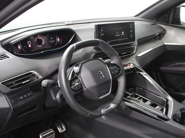 Peugeot 5008 1.2 PureTech 130pk Automaat GT Black Pack 7p Climate control Adaptive Cruise control Camera Verwarmde voorstoelen Keyless Navigatie LED Apple Carplay/ Android Auto