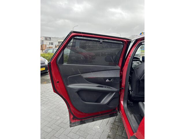 Peugeot 5008 1.2 PureTech Blue Lease Allure