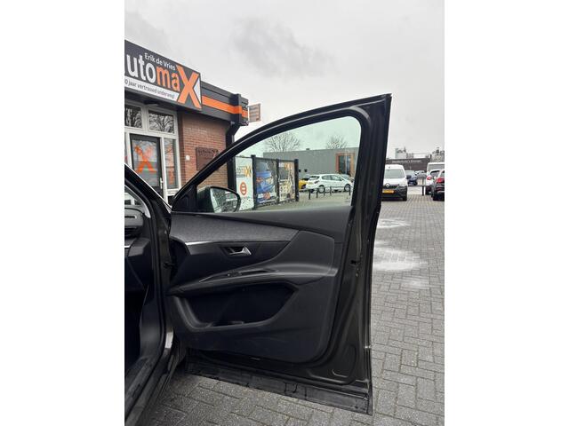 Peugeot 5008 1.2 PureTech Blue Lease Premium | 7 persoons!|Trekhaak!|