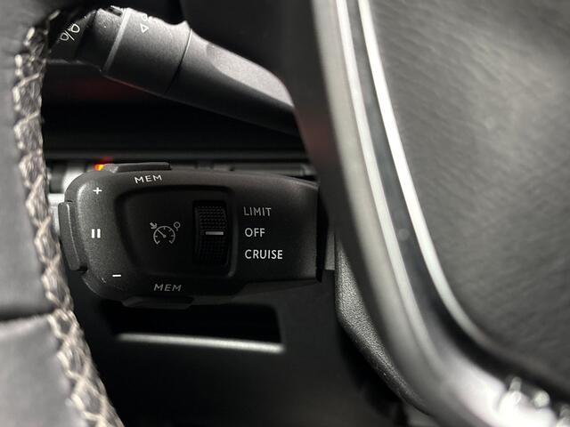 Peugeot 5008 1.2 PureTech Allure 7 Persoons (APPLE CARPLAY, GROOT NAVI, LEDER, 360 CAMERA, SPORTSTOELEN, GETINT GLAS, KEYLESS, NIEUWSTAAT)