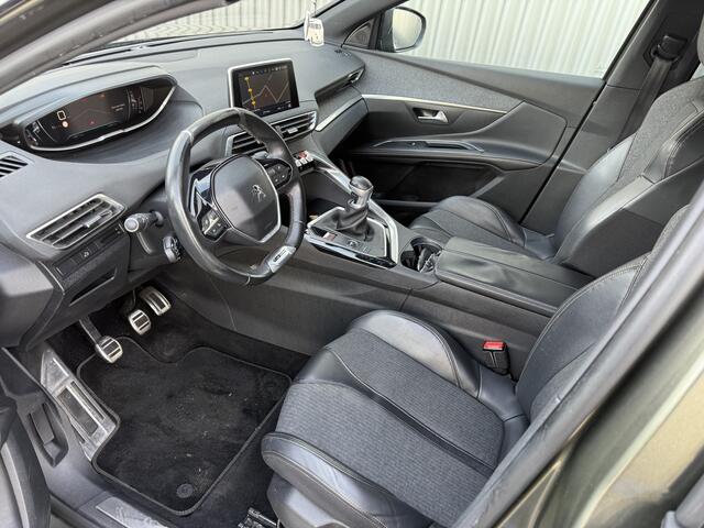 Peugeot 5008 1.2 PureTech GT-Line 7p. Leer/Stof, Dig.Cockpit, Navi, CC, PDC & Cam, LED, LM, nw. APK - Inruil Mogelijk -