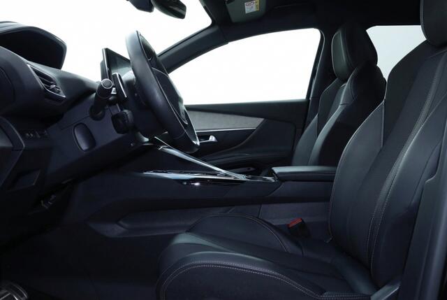Peugeot 5008 1.2 GT 130PK Automaat | Leder/stof | 180° Camera | Full LED | 7P