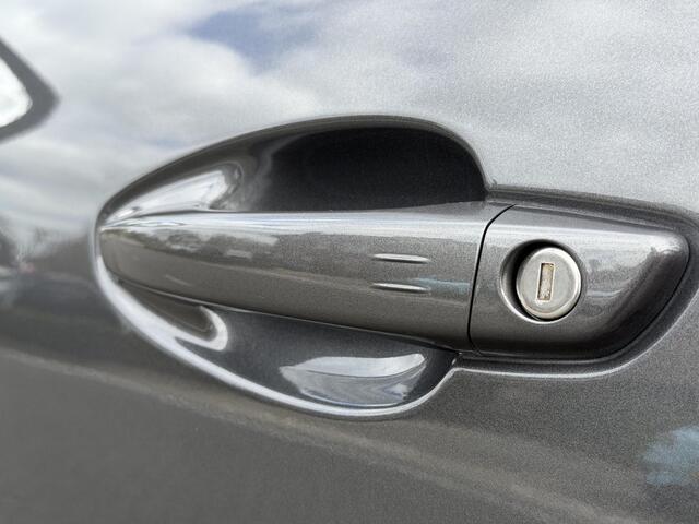 Peugeot 5008 GT 1.2 PureTech 130PK EAT8 Automaat Black Pack, Navigatie, Achteruitrijcamera, Keyless, Stoelverwarming, Elektrische Kofferklep