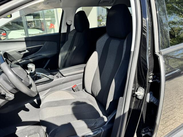 Peugeot 5008 1.2 PureTech Blue Lease Executive*Navigatie*7PERS*EXPORT/EX BPM*