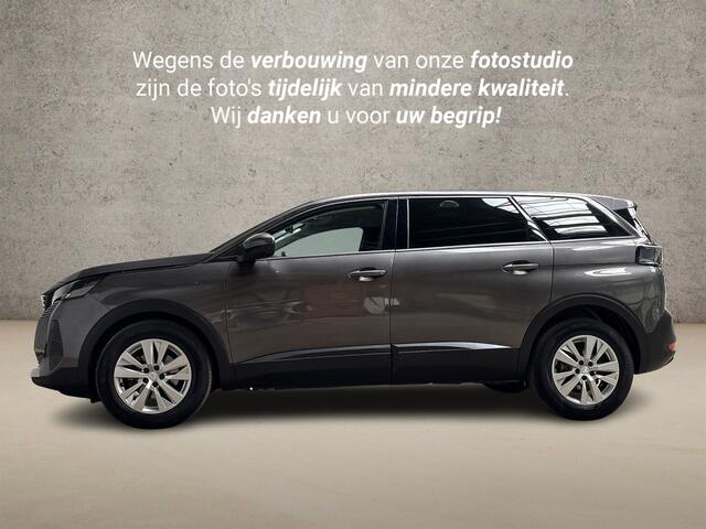 Peugeot 5008 1.2 PureTech Sport 7 Persoons (APPLE CARPLAY, GROOT NAVI, LEDER, 360 CAMERA, KEYLESS, SPORTSTOELEN, TREKHAAK, GETINT GLAS, NIEUWE APK, NIEUWSTAAT)