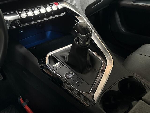 Peugeot 5008 1.2 PureTech Sport 7 Persoons (APPLE CARPLAY, GROOT NAVI, LEDER, 360 CAMERA, KEYLESS, SPORTSTOELEN, TREKHAAK, GETINT GLAS, NIEUWE APK, NIEUWSTAAT)