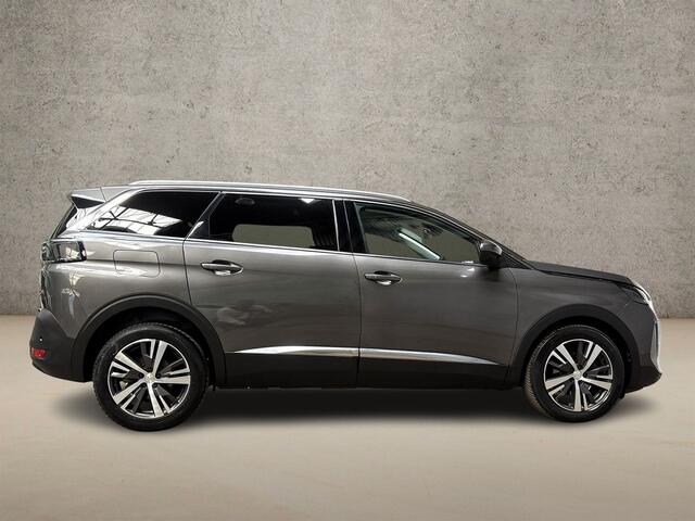 Peugeot 5008 1.2 PureTech Allure Sport 7 Persoons (APPLE CARPLAY, GROOT NAVI, STOELVERWARMING, LEDER, 360 CAMERA, SPORTSTOELEN, LANE ASSIST, GETINT GLAS, CRUISE, NIEUWSTAAT)