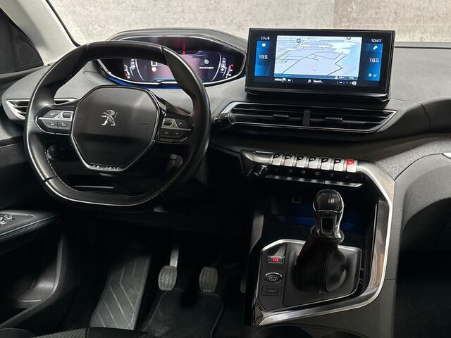 Peugeot 5008 1.2 PureTech Allure Sport 7 Persoons (APPLE CARPLAY, GROOT NAVI, STOELVERWARMING, LEDER, 360 CAMERA, SPORTSTOELEN, LANE ASSIST, GETINT GLAS, CRUISE, NIEUWSTAAT)