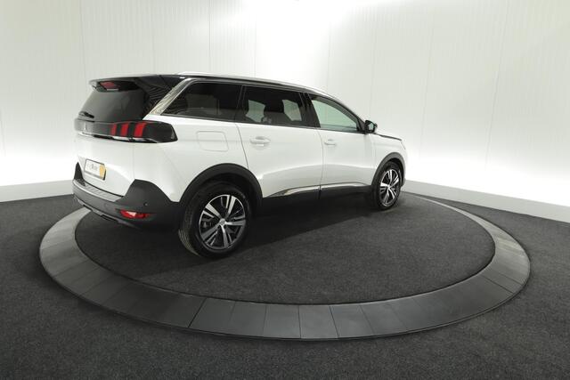 Peugeot 5008 PureTech 130 EAT8 Allure Pack Business | Trekhaak | Elektronische Kofferklep | Camera | Dodehoekdetectie | Apple Carplay